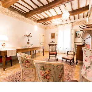 Bed & Breakfast Casa Fiorita, Sant'Enea