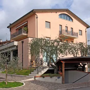 Guest house Rufino A Pochi Chilometri Dal Centro Di Perugia E Da Assisi, Collestrada